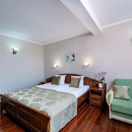 Hotel Izvora 克兰内沃 外观 照片