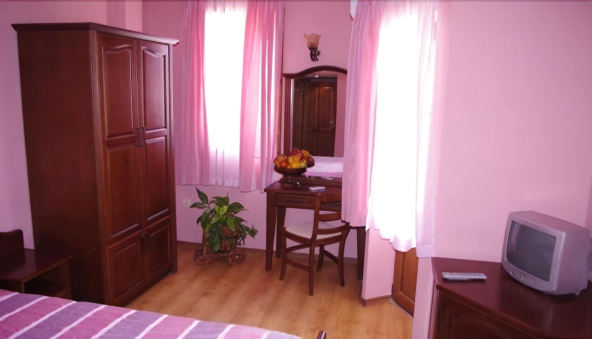 Hotel Izvora 克兰内沃 外观 照片