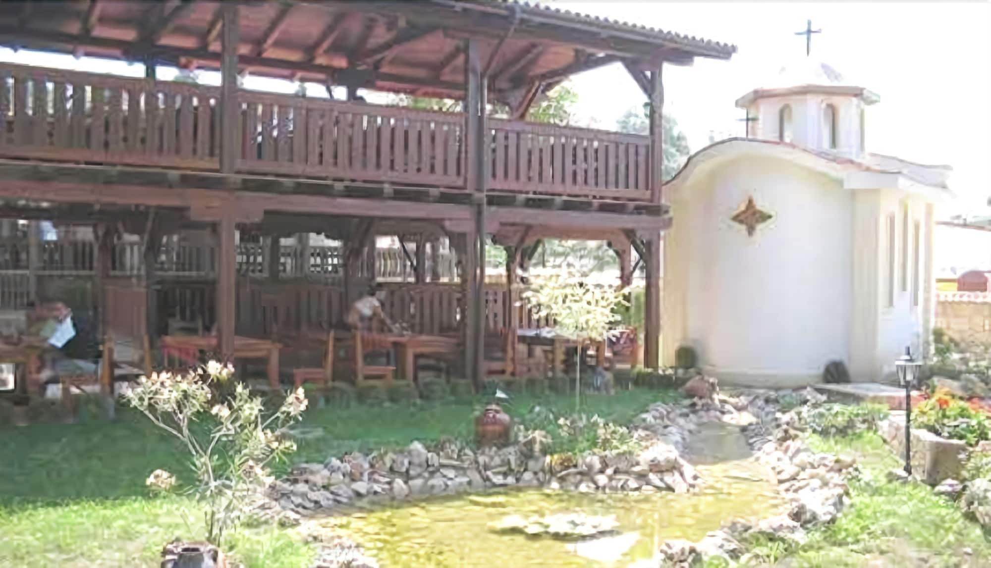 Hotel Izvora 克兰内沃 外观 照片